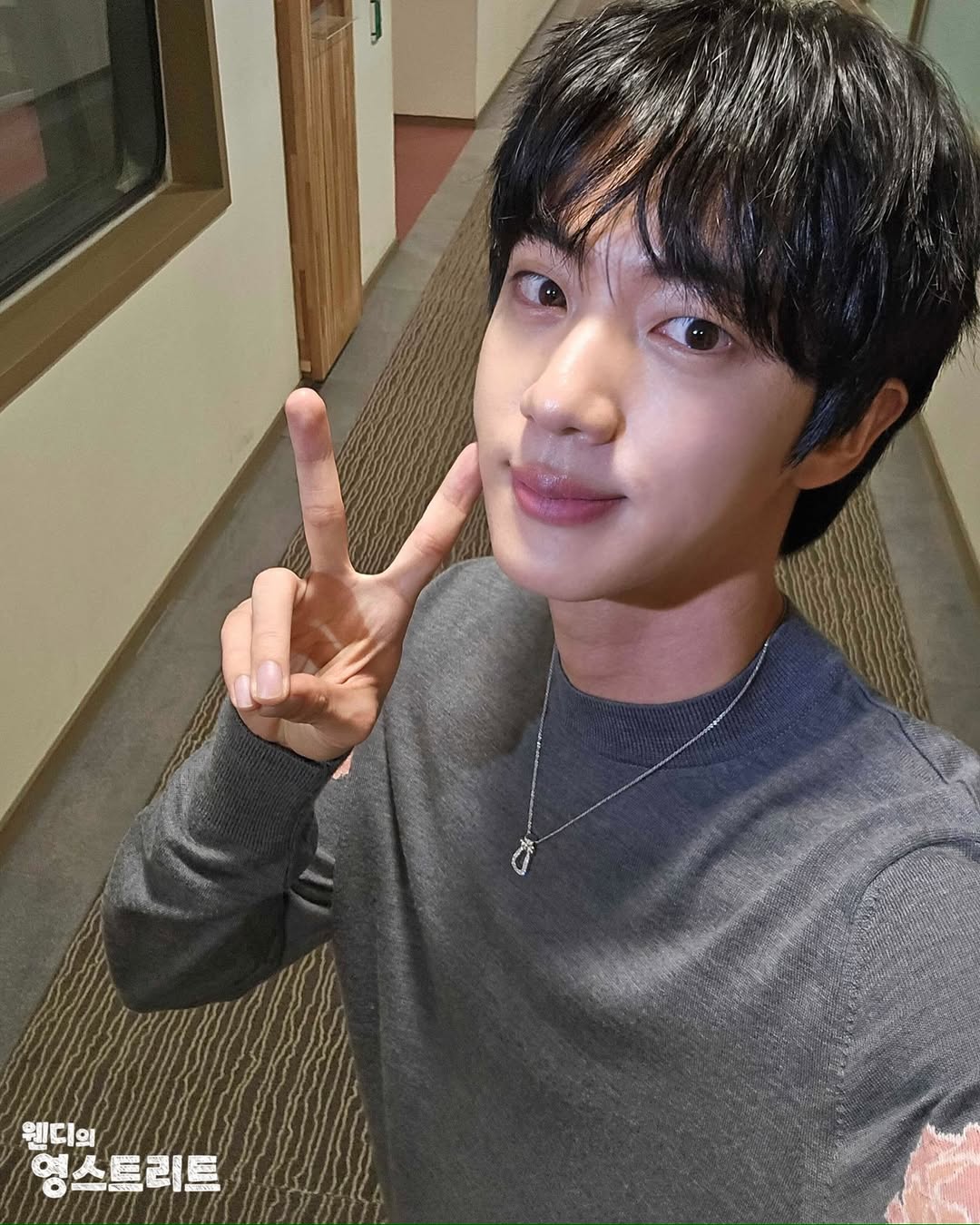 [잡담] 방탄 진 지금 엠카 투표 좀 부탁해ㅠㅠ 첫 1위 이번주에 했으면 | 인스티즈
