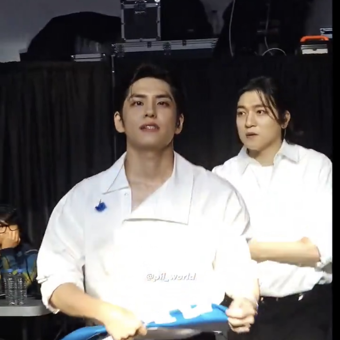 [잡담] 원필 실물 이!!목!!!구!!비!!!더라... | 인스티즈