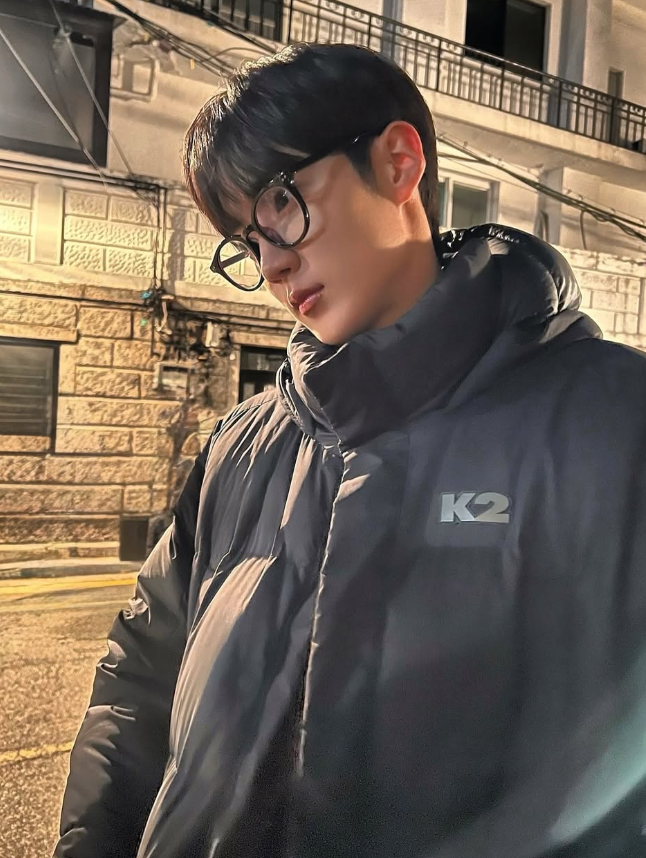 [잡담] 아직 정식 데뷔 안했고 안 유명해서 남친이라 하면 믿을 수도 있을 것 같은데 | 인스티즈