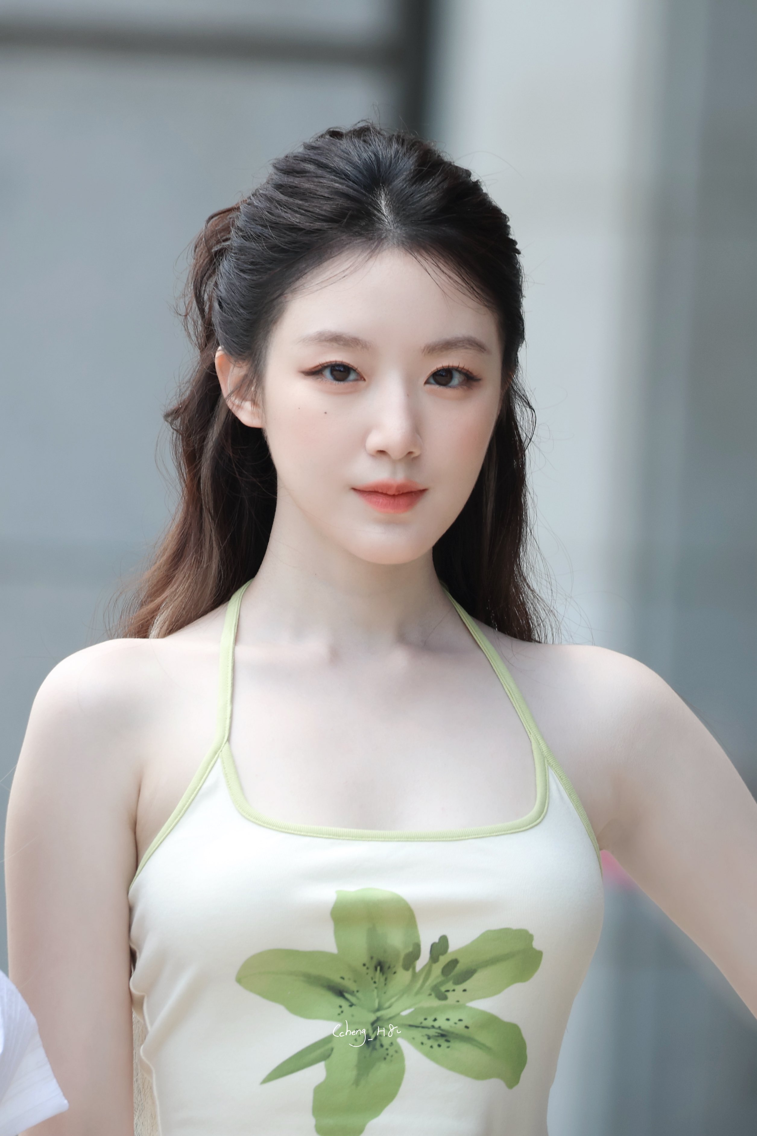 [잡담] 일반인이 화이트닝? 그런거 하면 슈화 피부색 가능해?? | 인스티즈