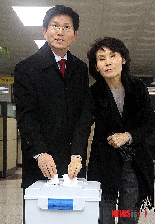 [잡담] 김문수랑 똑같이 생겼다는 김문수 부인 | 인스티즈