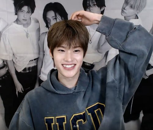 [잡담] 소희 너무 정직하게 머쓱해함 | 인스티즈