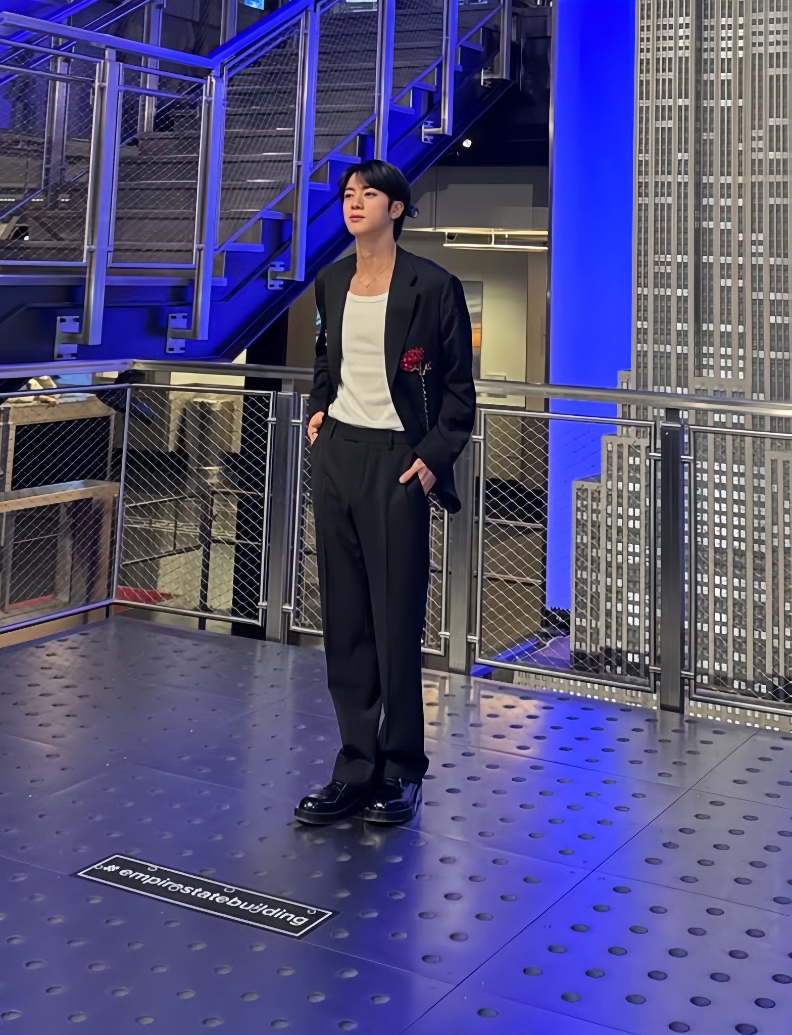 [잡담] 와 방탄 진 오늘 뉴욕 스케줄 사진 봐 | 인스티즈