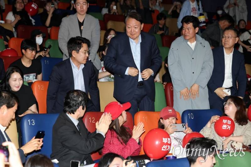눈을 의심하게 된다는 오늘 1시간 전 뉴스.JPG | 인스티즈
