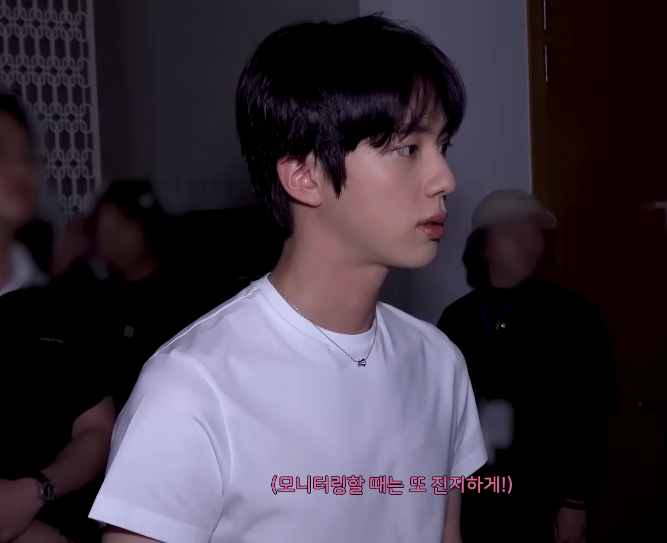 [잡담] 와 방탄 진 오늘 뜬 컨텐츠 옆태가 왜이래 | 인스티즈