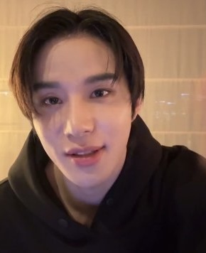 [잡담] 어제 라방 태용 오늘 라방 정우 얼굴 왜이래 (positive) | 인스티즈