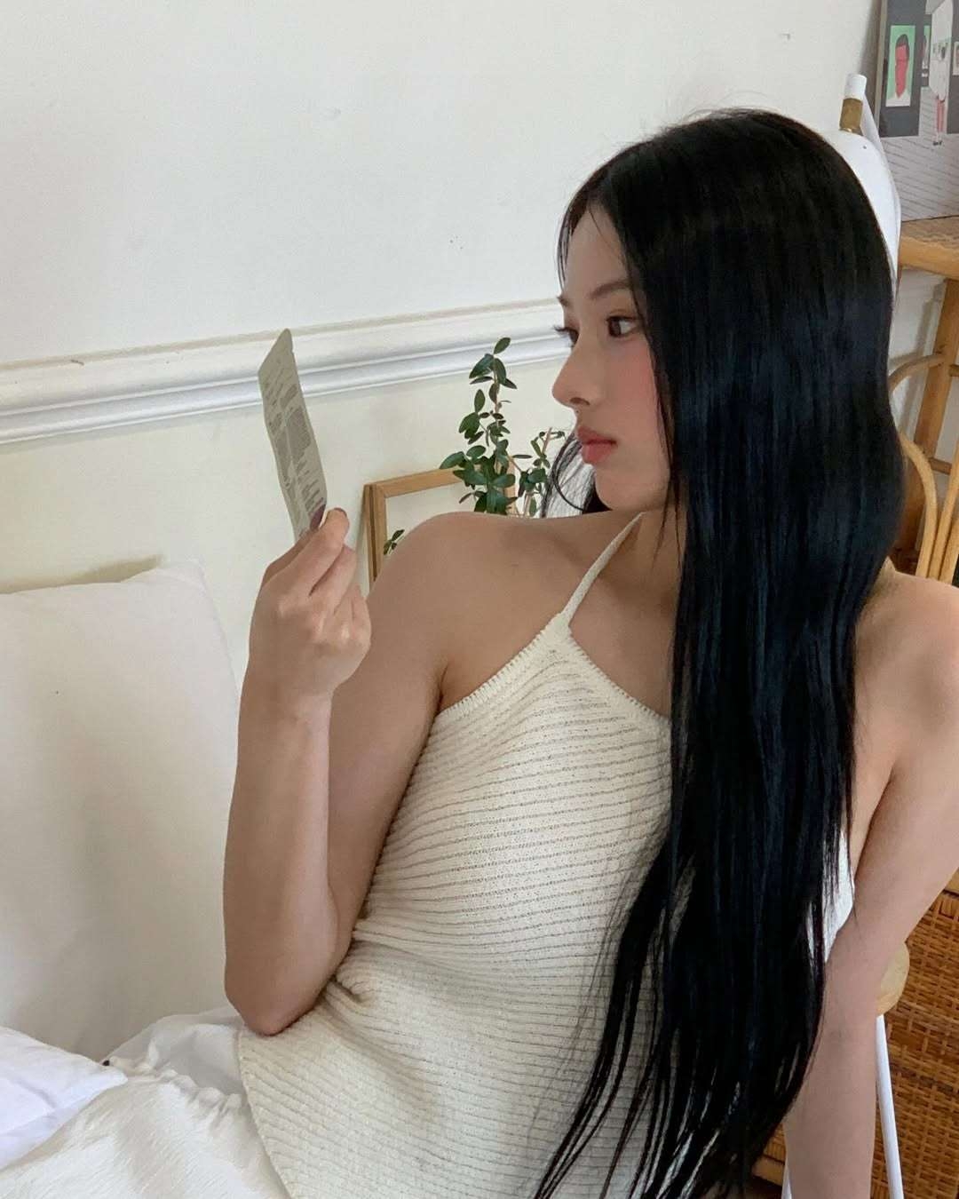 [잡담] 지니 얼굴이 너무 아까워 | 인스티즈