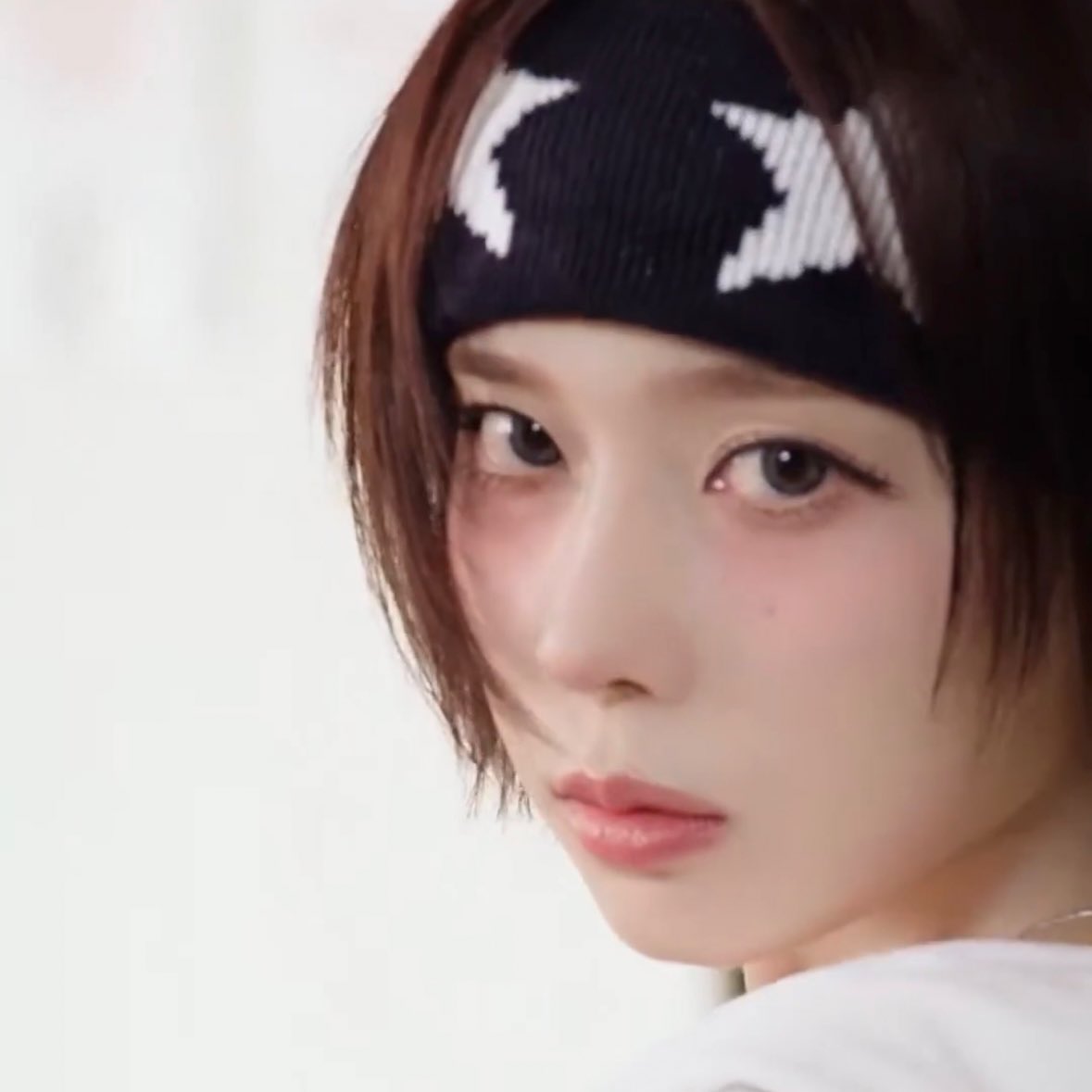 [잡담] 윈터 진짜 잘생겼네 | 인스티즈