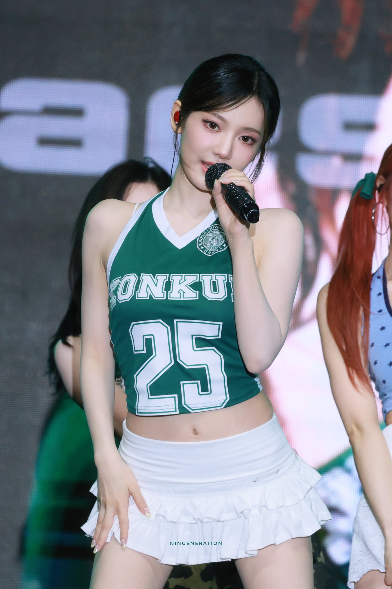 [잡담] 닝닝 어제 진짜 예뻤네... | 인스티즈