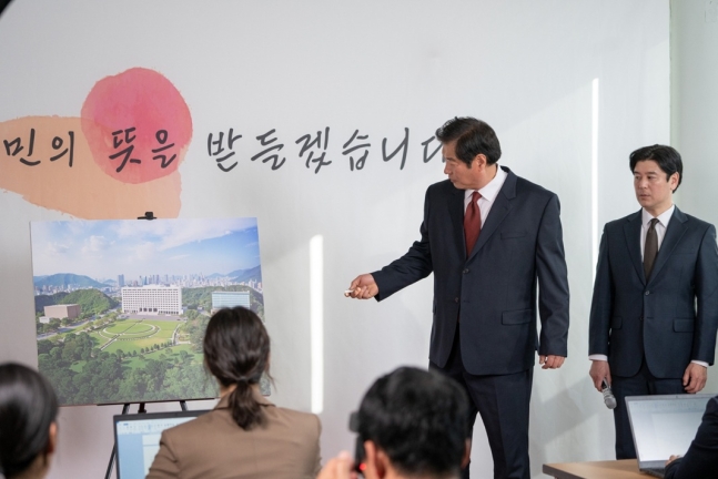 [잡담] 영화 신명 윤석열 역할 배우님 싱크로율 | 인스티즈