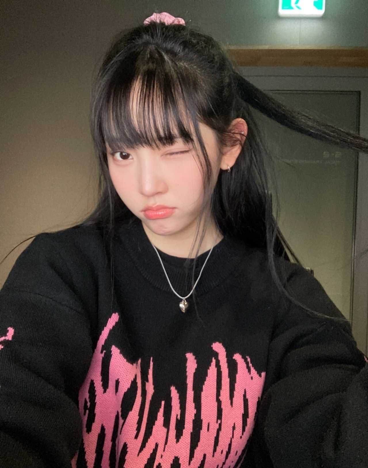 [잡담] 내가 좋아하는 영서 셀카 보고가실 분 | 인스티즈