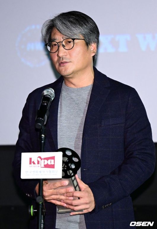 [정보/소식] '서울의 봄' 제작사 대표 "디즈니와 첫 시리즈 제작..16부작 엄두도 안나" | 인스티즈