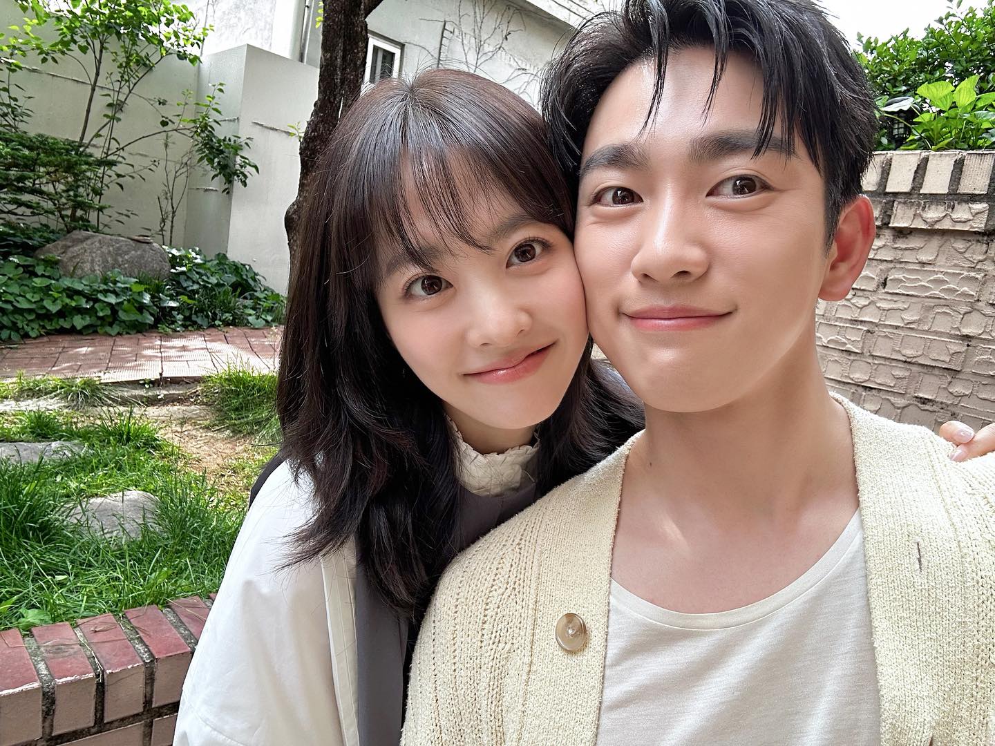 [정보/소식] 갓진영 인스타그램 업데이트 (미지호수 제발 저요) | 인스티즈