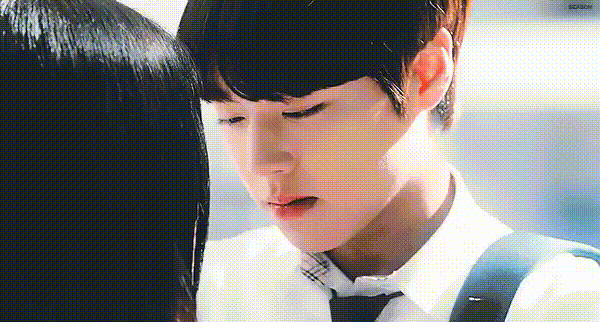 [잡담] 박지훈 교복입은 공주영이랑 연시은 갭차이 좋다... | 인스티즈