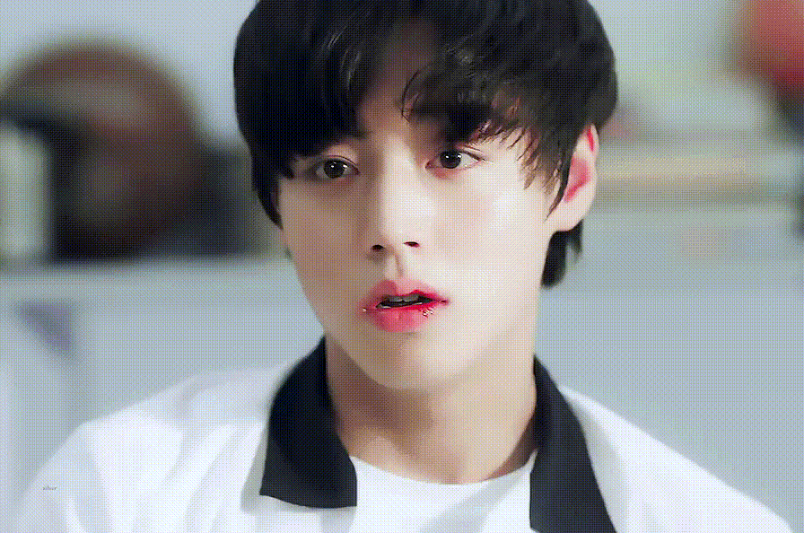 [잡담] 박지훈 교복입은 공주영이랑 연시은 갭차이 좋다... | 인스티즈