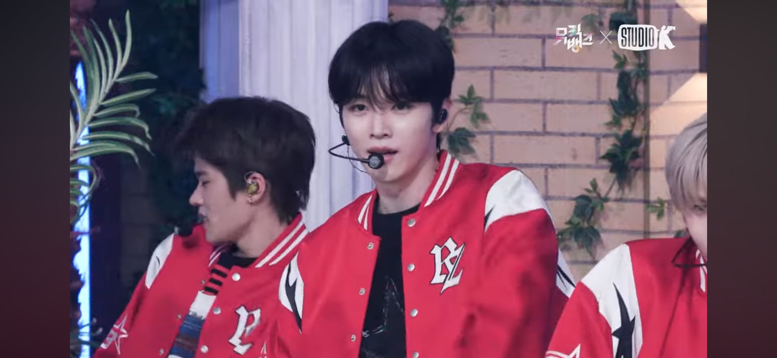 [잡담] 성찬 얼빡직캠 얼굴 이거 맞아...........? | 인스티즈