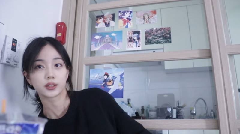 [잡담] 다들 유튜버 짜잔씨 알아?? Y2k 컨셉하기전 얼굴 봄? | 인스티즈