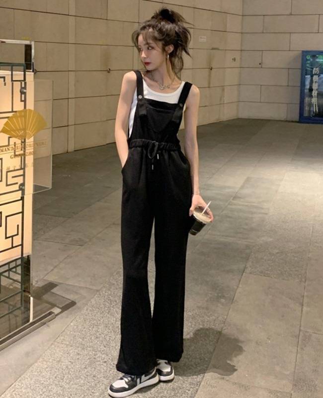 [잡담] 오늘 결혼식 복장 이렇게 입으면 민폐일까요? 골라주세요ㅜㅜ | 인스티즈