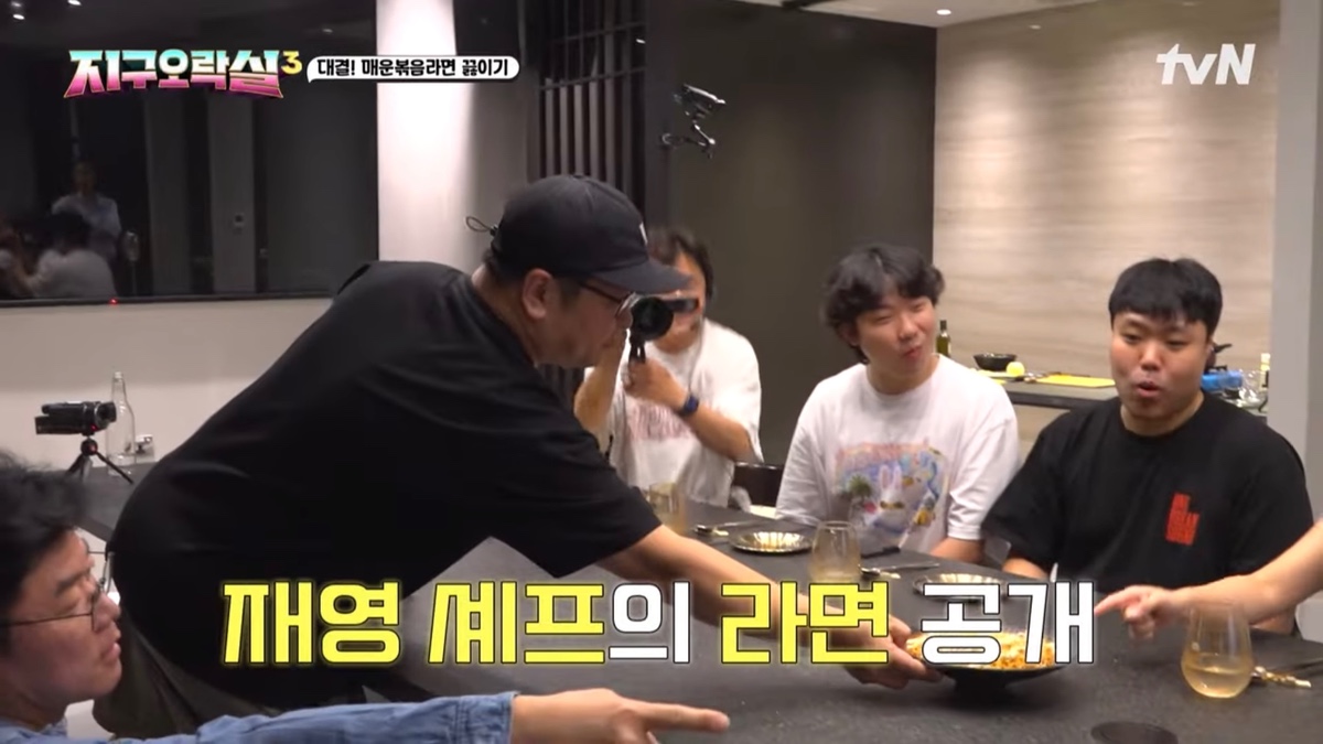 [미디어] [지락실3] 간밤에 불닭 개땡기게 만든 영지 vs 재영작가 불닭대결 | 인스티즈