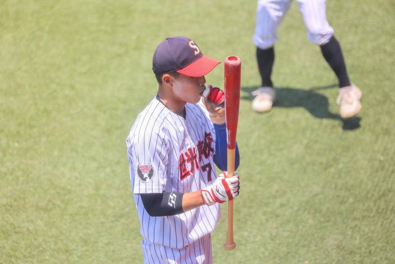 [잡담] 또 한번 털어보는 세광고 시절 지환이 배트들고있는 사진⚾️ | 인스티즈