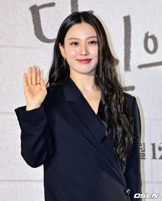 [단독] 고민시, '학폭' 논란 터져도 타격없다 "'꿀알바' 예정대로 촬영" | 인스티즈
