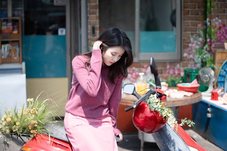 [잡담] 아 아이유 때매 ㄷH가리깨는중 제발 시대극 문신해라 | 인스티즈