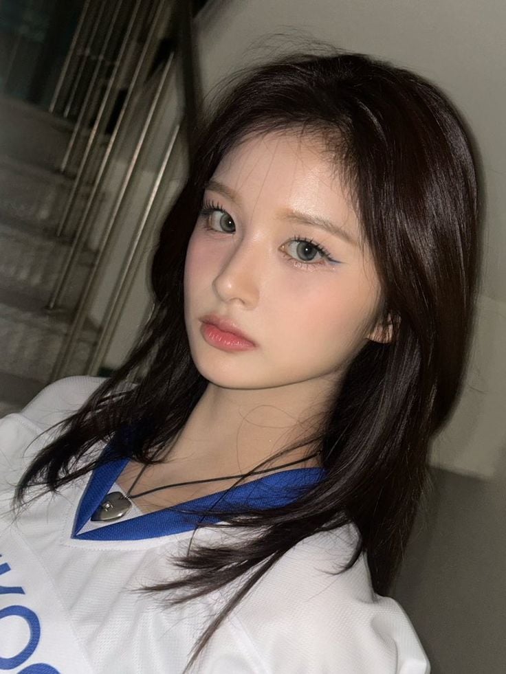 [잡담] 설윤 얼굴은 여좋얼이야? 남좋얼이야? | 인스티즈