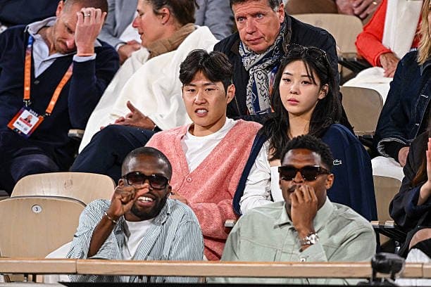 [잡담] 축구선수 이강인 여자친구 양홍원 개닮았다 | 인스티즈