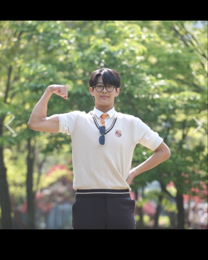 [잡담] 아빠어디가 준수 졸업사진 떴어 | 인스티즈