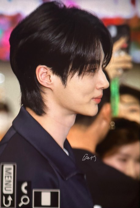 [잡담] 변우석 너무 잘생겼으.... | 인스티즈