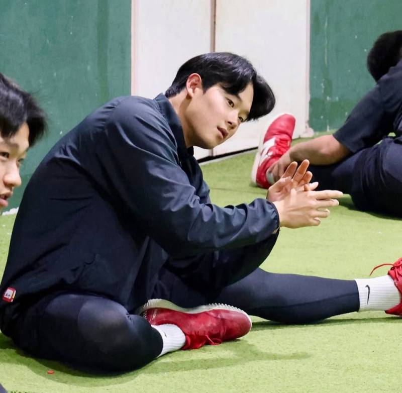 [잡담] 내 느좋선수 볼래? | 인스티즈