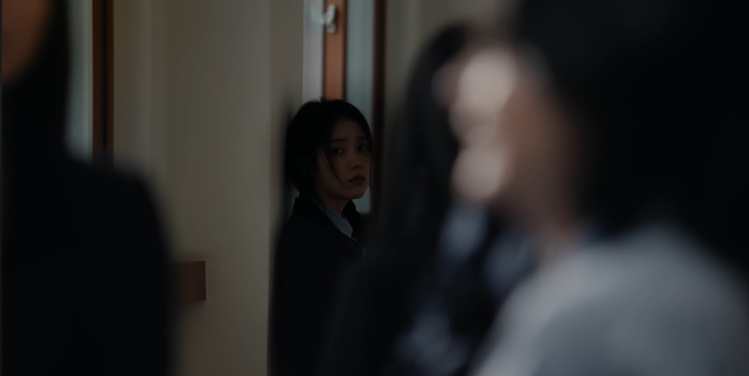 [잡담] 와 미인 뮤비 아이유 차은우 보니까 클리셰지만 이런거 보고싶어짐 | 인스티즈