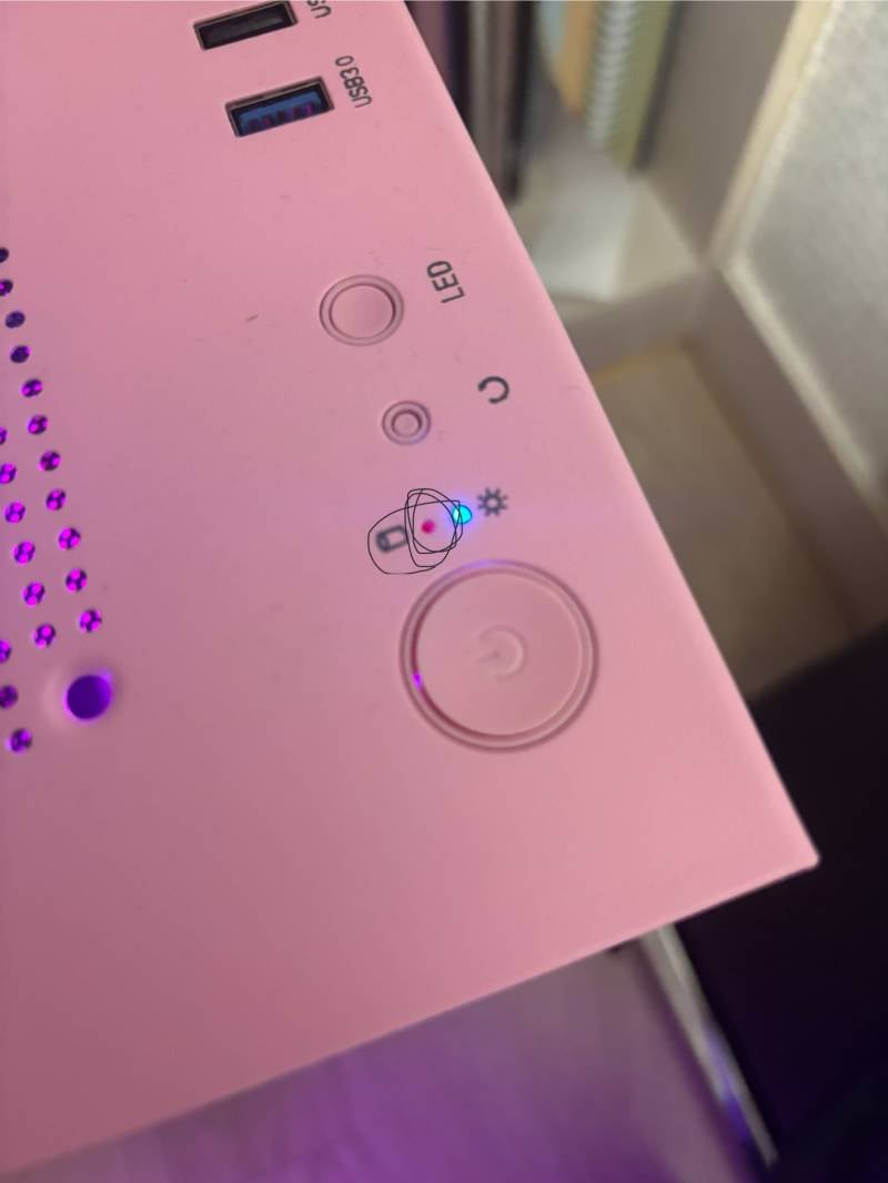 [잡담] 컴퓨터 잘 아는 익들아 여기 이버튼 용도가 뭐야?? | 인스티즈