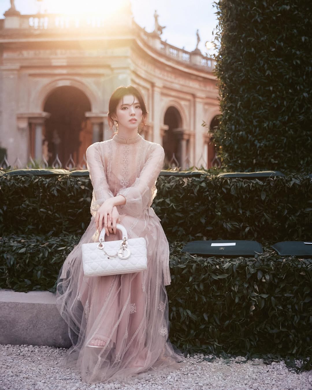 [잡담] 한소희 인스타 업뎃 (Dior) | 인스티즈