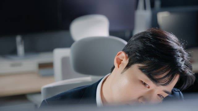 [어차피퇴사] 혼자 다 해보겠다는 착각 | 인스티즈