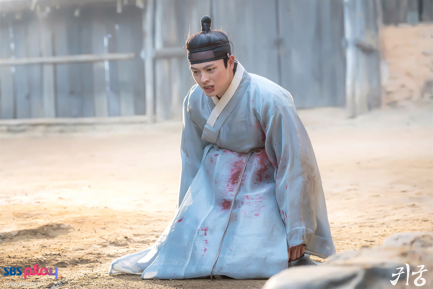 [잡담] 귀궁 윤갑 스틸컷 보니까 슬프다 | 인스티즈