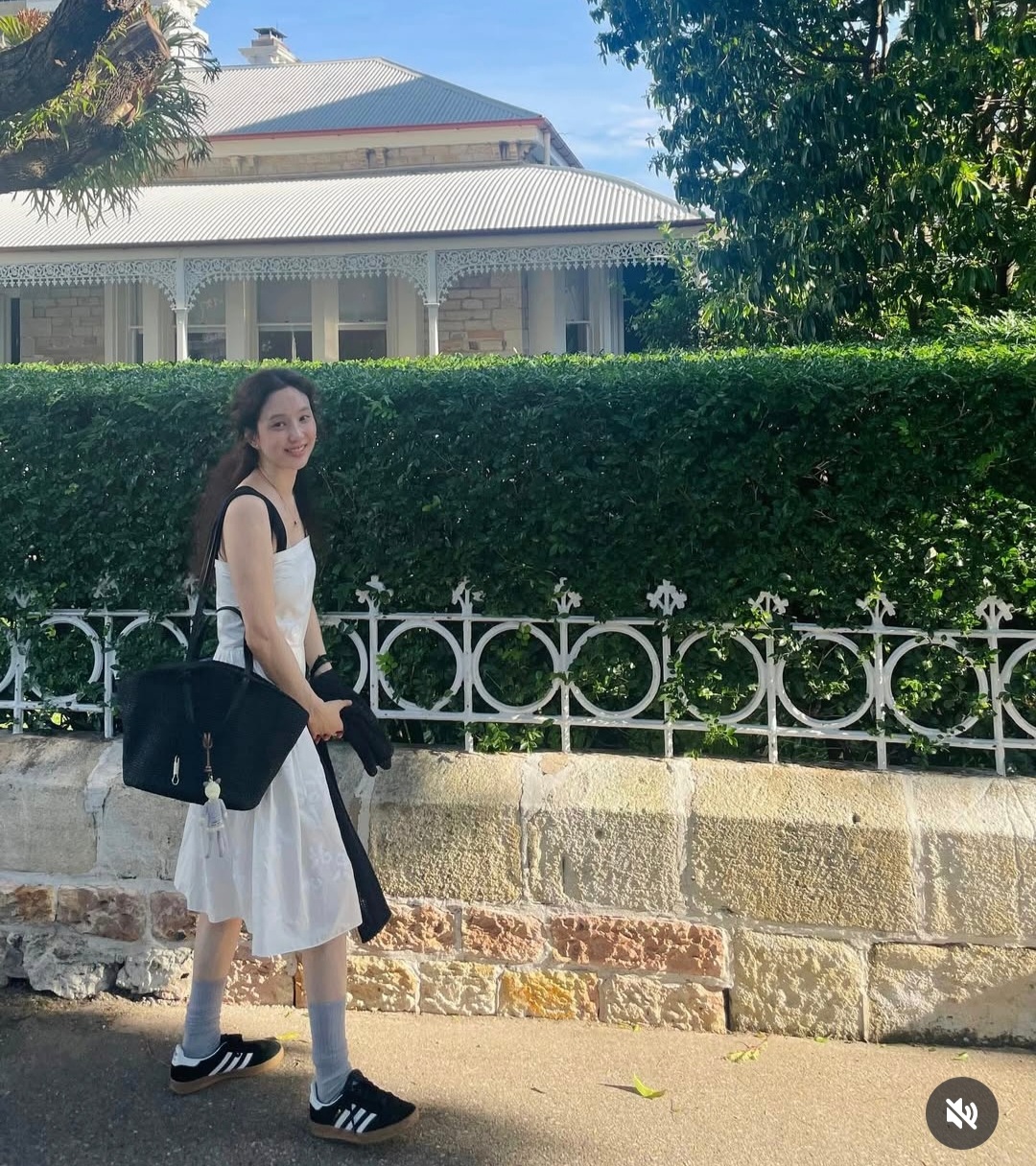 [잡담] 진짜 스타일 좋은것도 유전인가봐 려원 어머님봐 | 인스티즈