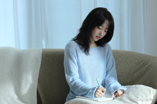 [정보/소식] BH엔터 "박보영 해외 팬미팅, 내부 사정으로 잠정 연기" | 인스티즈