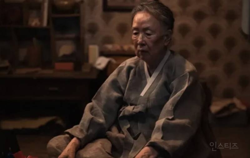감동 개끼는 나문희가 폭싹 촬영 후 아이유한테 보낸 문자…jpg | 인스티즈