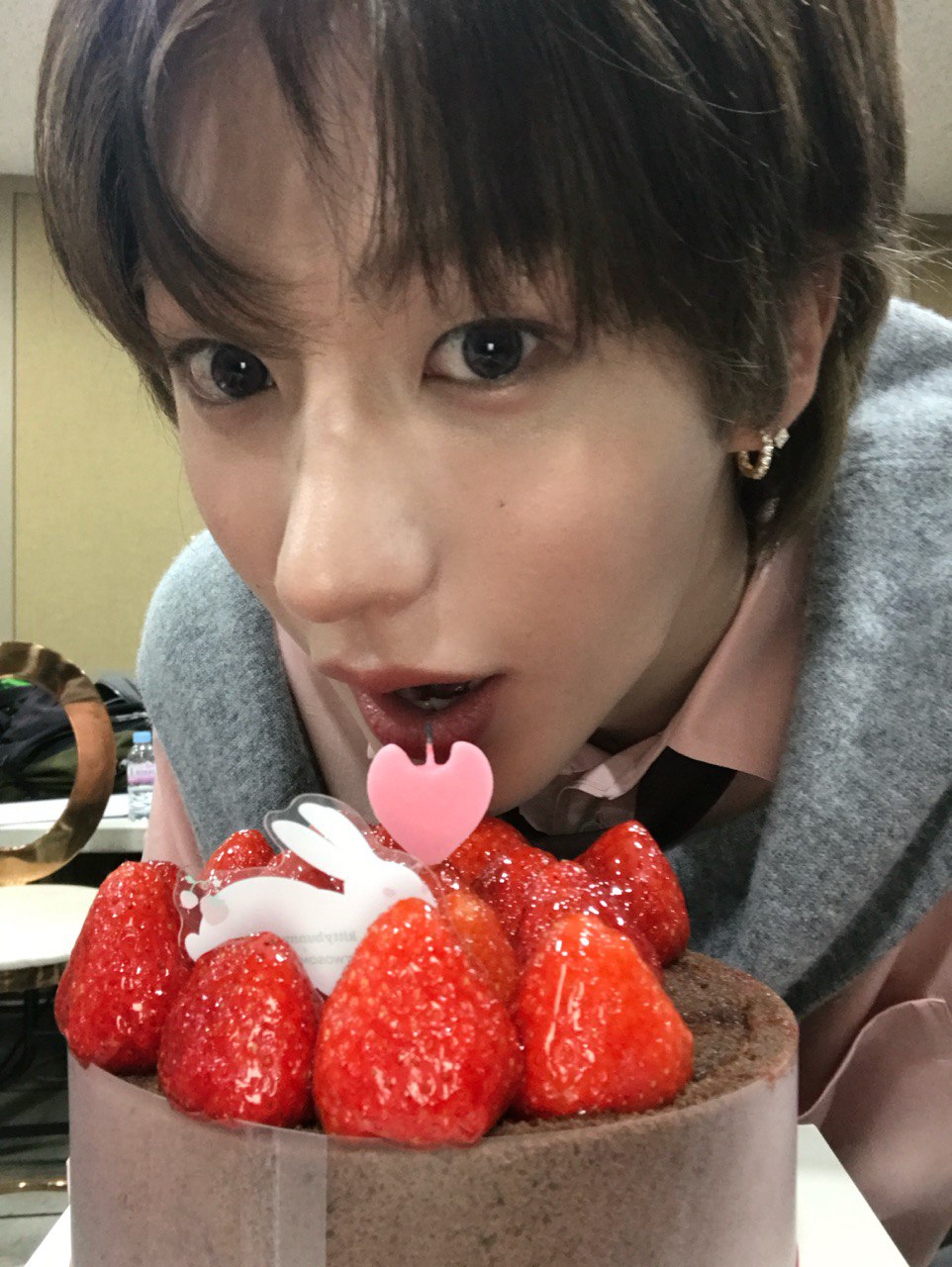[잡담] 앤톤 이거 포카였다고 상상하다가 눈물남 | 인스티즈
