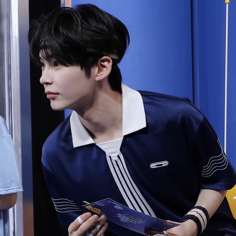 [잡담] 성한빈 옆태진짜 | 인스티즈