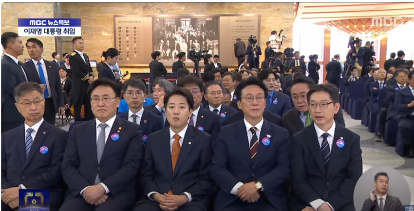 [잡담] 저쪽 애들 정신 나간거봐ㅋㅋㅋㅋㅋㅋㅋ | 인스티즈