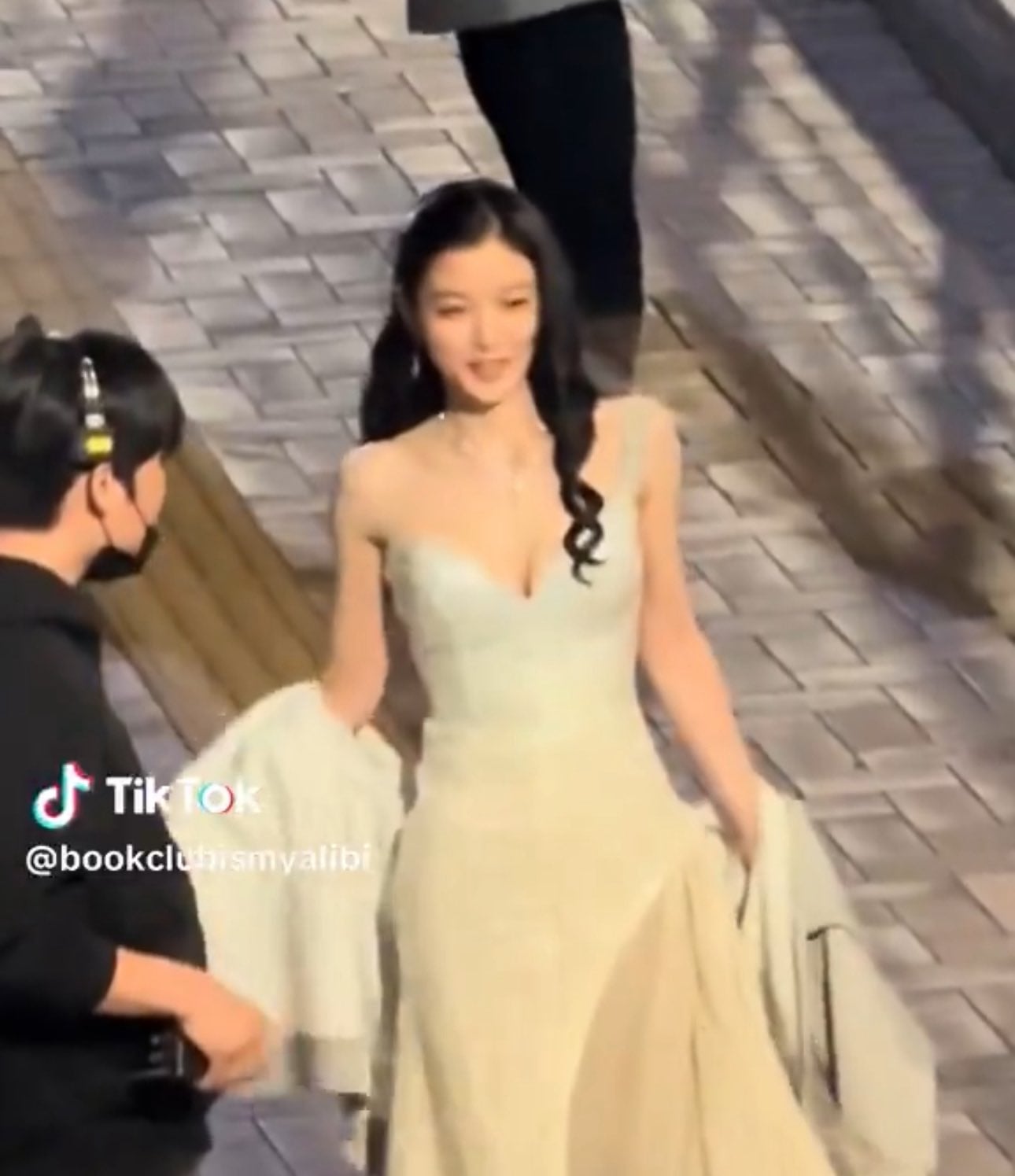 [잡담] 김유정 오늘 친애하는x영상뜬거 이쁨 | 인스티즈