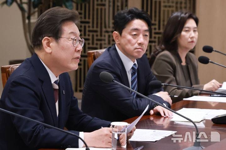 아직도 근무 중이라는 이재명 대통령 | 인스티즈