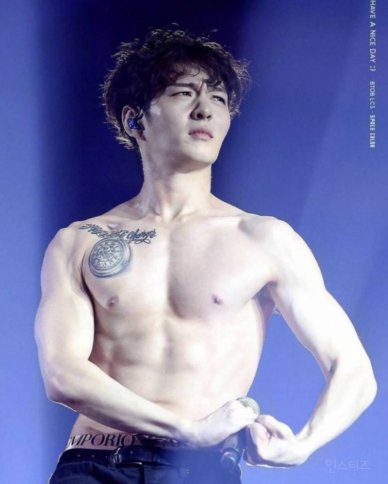 벌써 워터밤 준비 시작한듯한 남돌.jpg | 인스티즈