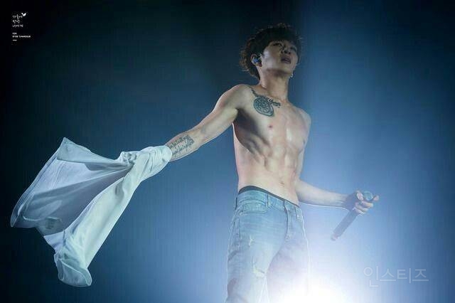 벌써 워터밤 준비 시작한듯한 남돌.jpg | 인스티즈