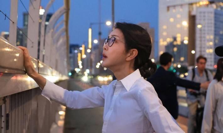 [단독] 유튜브 논란 尹 대통령실 직원, '김건희 마포대교' 사진사였다 | 인스티즈