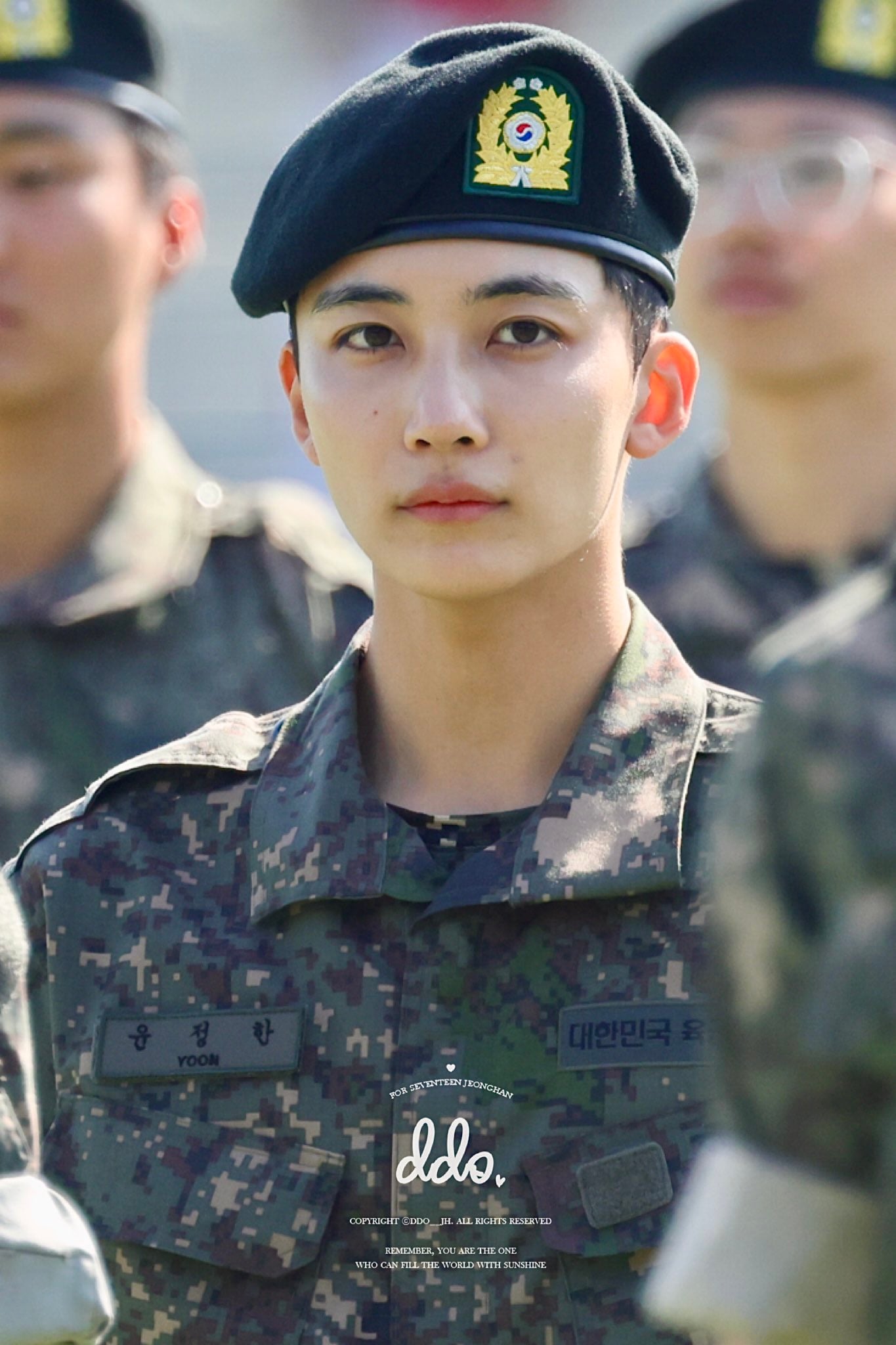 [잡담] 이렇게 안광 없는 사람 첨 봄..; | 인스티즈