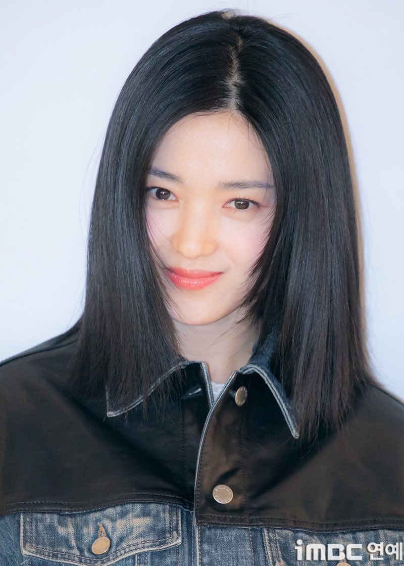 [잡담] 프라다 김태리 오늘 개예뽀 | 인스티즈