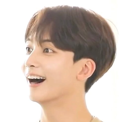 [잡담] 얘들아 윤정한 안광 생기면 큰일난거임ㅋㅋㅋㅋ | 인스티즈